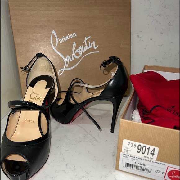 Red bottoms - Picture 2 of 7